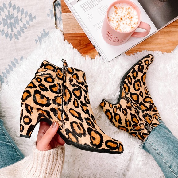 Sam Edelman Shoes - SAM EDELMAN Mandi Leopard Print Calf Hair Booties